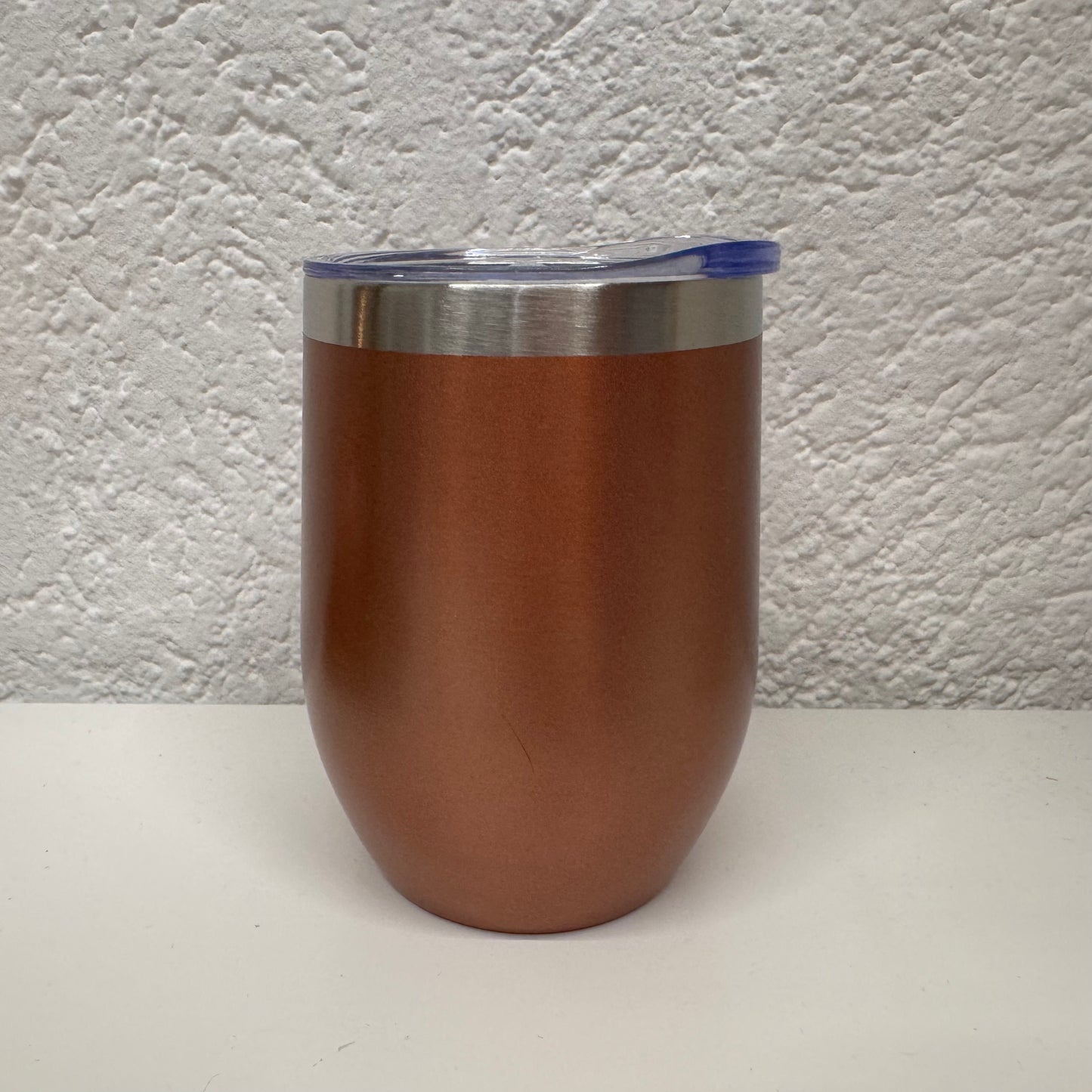 Thermobecher mit Strohhalm